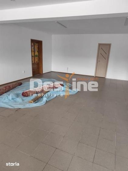 Casă cu 4 camere cu Teren 1200 Mp în Central