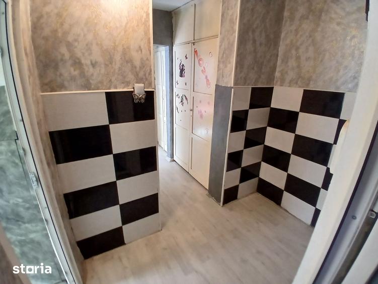 Apartament cu 2 camere decomandat în Est