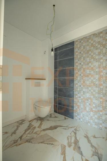 Casă individuală cu 3 camere cu Canalizare în Ovidiu