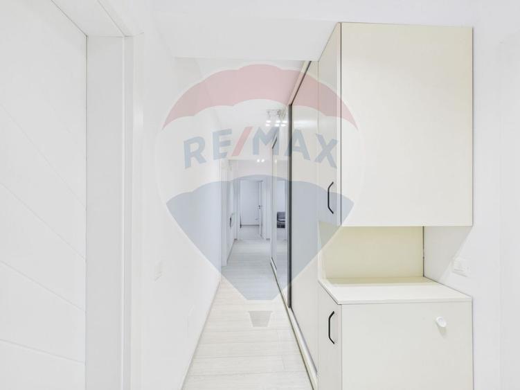 Apartament cu 3 camere decomandat, mobilat în Lujerului