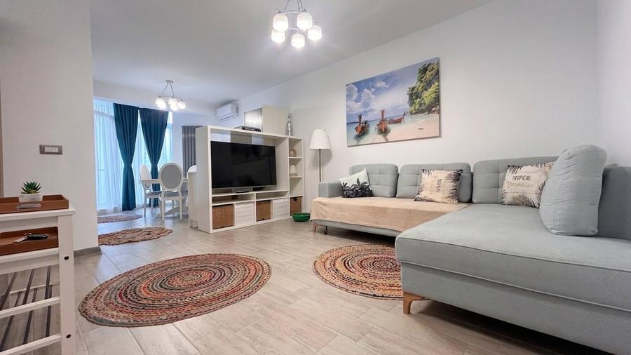 Apartament cu 2 camere semidecomandat, mobilat în Mamaia-Sat