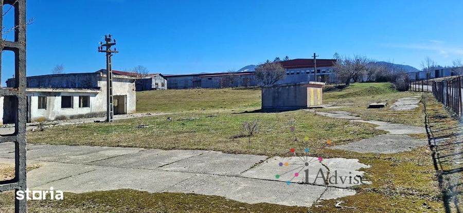 Teren de 62000 mp, în Central