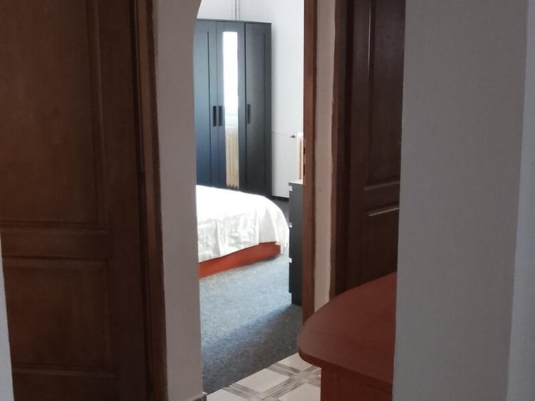 Apartament cu 3 camere decomandat în Unirii