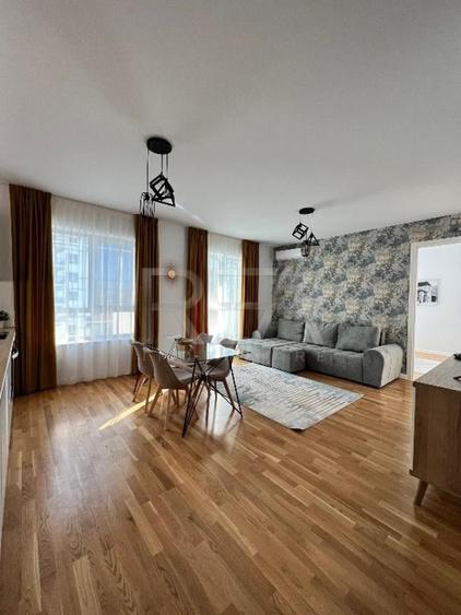 Apartament cu 3 camere semidecomandat, mobilat în Domenii