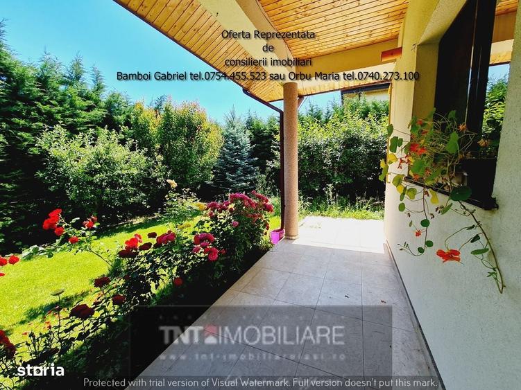 Casă cu 2 camere decomandat în Central