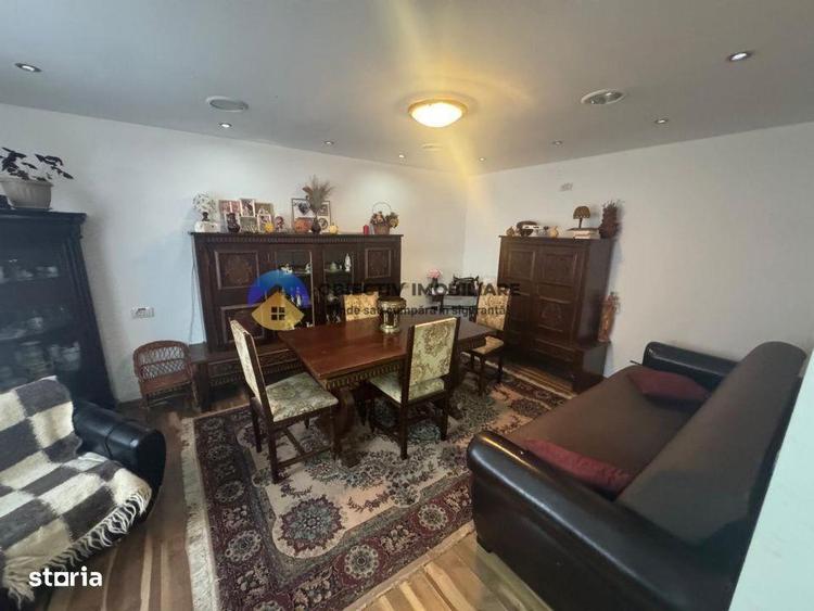 Apartament cu 4 camere semidecomandat în Nord