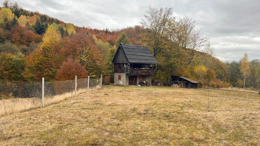 Teren de 2419 mp, în Iscroni