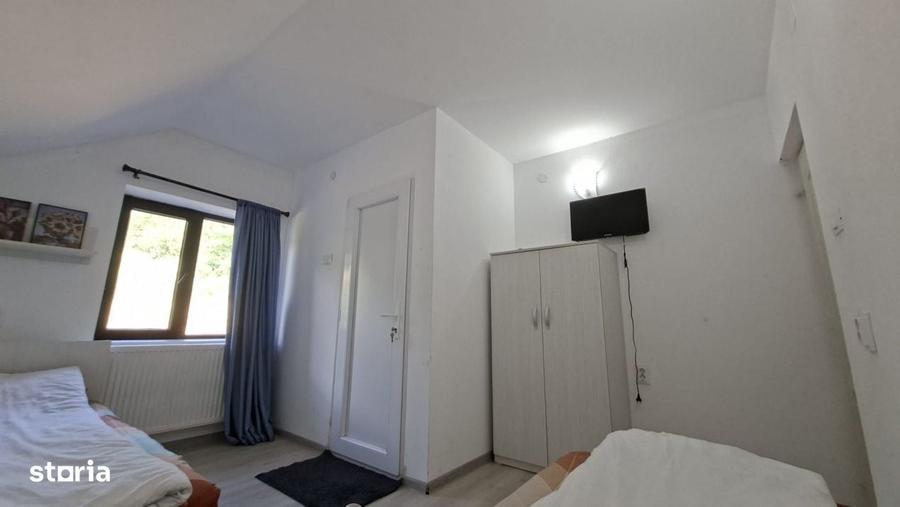 Casă cu 4 camere în Rogojina
