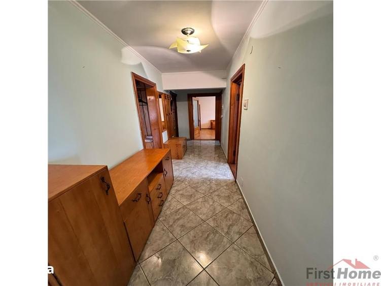 Apartament cu 3 camere decomandat, mobilat în Brăilei