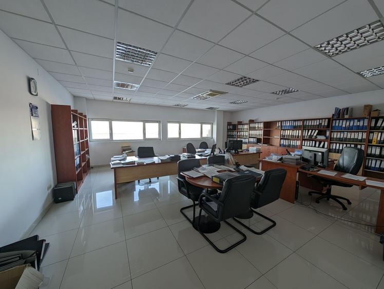Spațiu industrial, de 1,575 mp, în Exterior Nord
