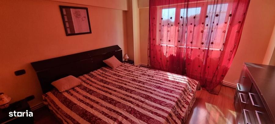 Apartament cu 4 camere în Central
