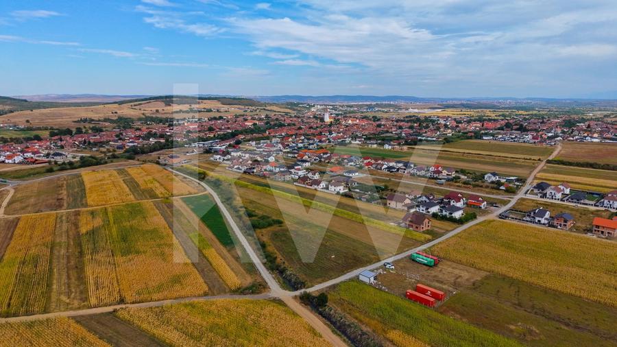 Teren Construcții intravilan de 3752 mp, în Cristian