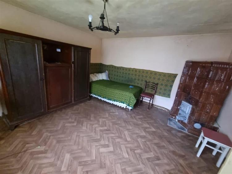 Casă individuală cu 2 camere cu Teren 382 Mp în Șinca Nouă