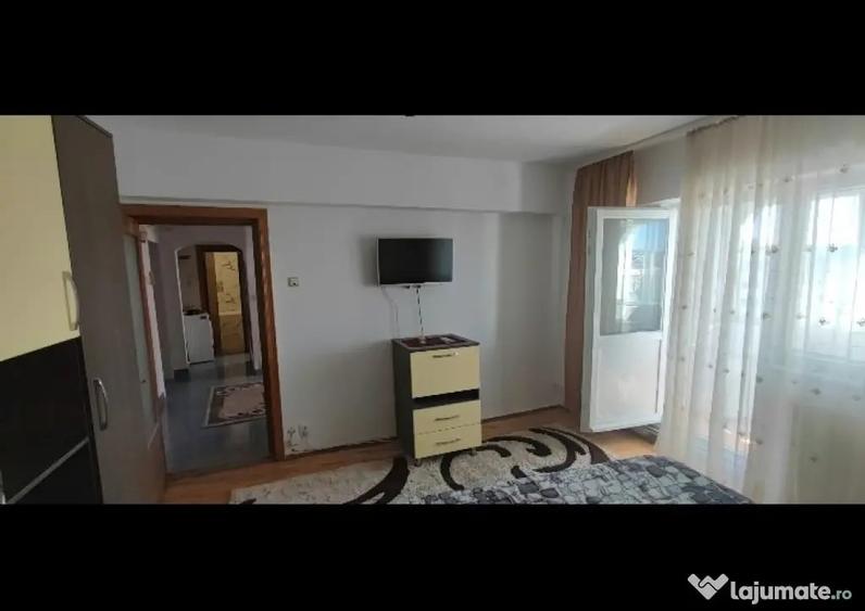 Apartament cu 2 camere decomandat în Burdujeni