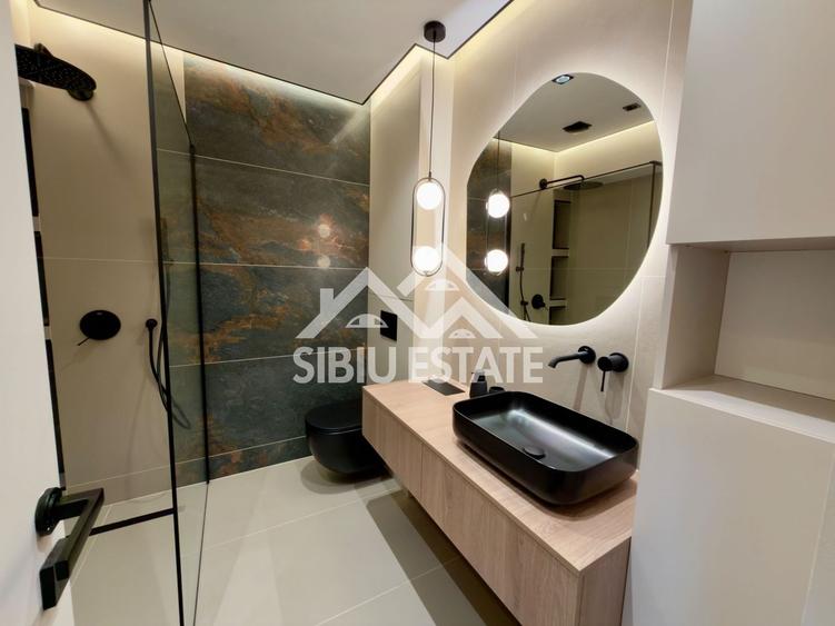 Apartament cu 2 camere semidecomandat, mobilat în Mihai Viteazul