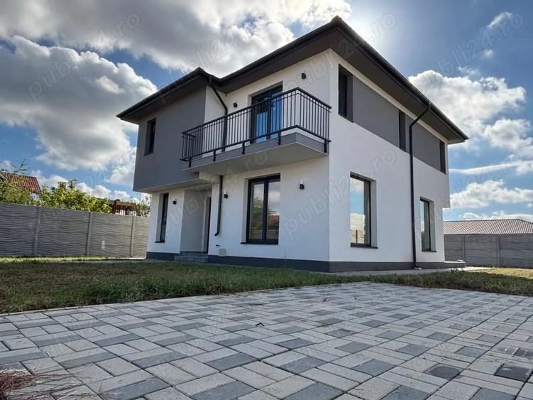 Casă cu Teren 500 Mp în Mogoșoaia