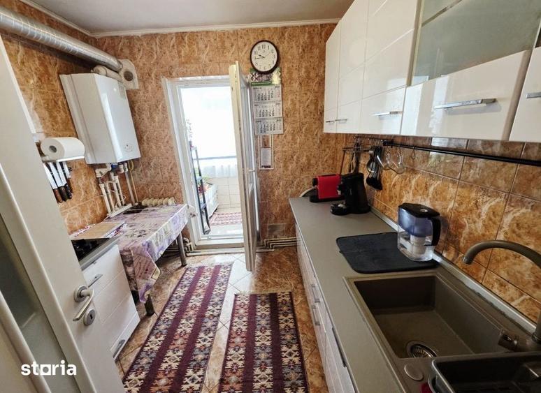 Apartament cu 3 camere în Alexandru cel Bun
