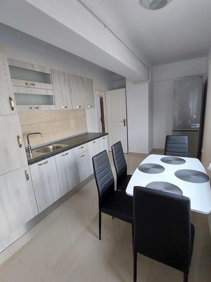 Apartament cu 2 camere decomandat în Rediu