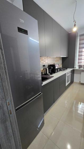 Apartament cu 2 camere decomandat în Dobroești