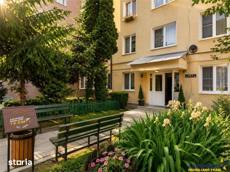 Apartament cu 2 camere semidecomandat, mobilat în Central