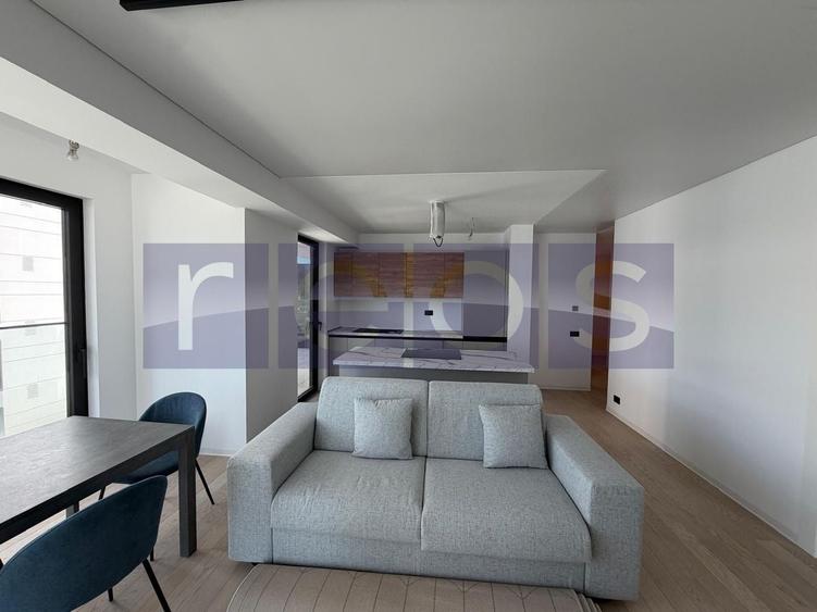 Apartament cu 3 camere decomandat, mobilat în Barbu Văcărescu