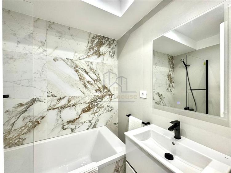 Apartament cu 3 camere decomandat în Gheorghe Doja
