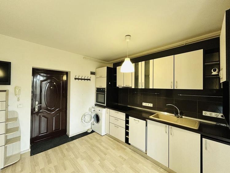 Apartament cu 2 camere semidecomandat în Gușterița