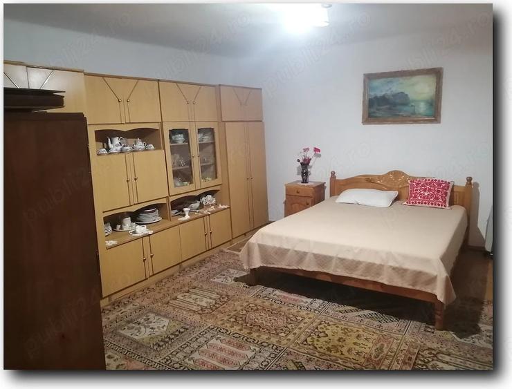 Casă cu Teren 1500 Mp în Roșiori