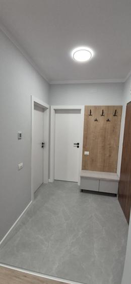 Apartament cu 2 camere decomandat în Lotus