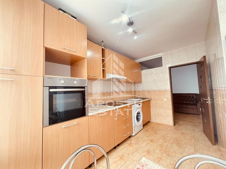 Apartament cu 2 camere decomandat, mobilat în UTA
