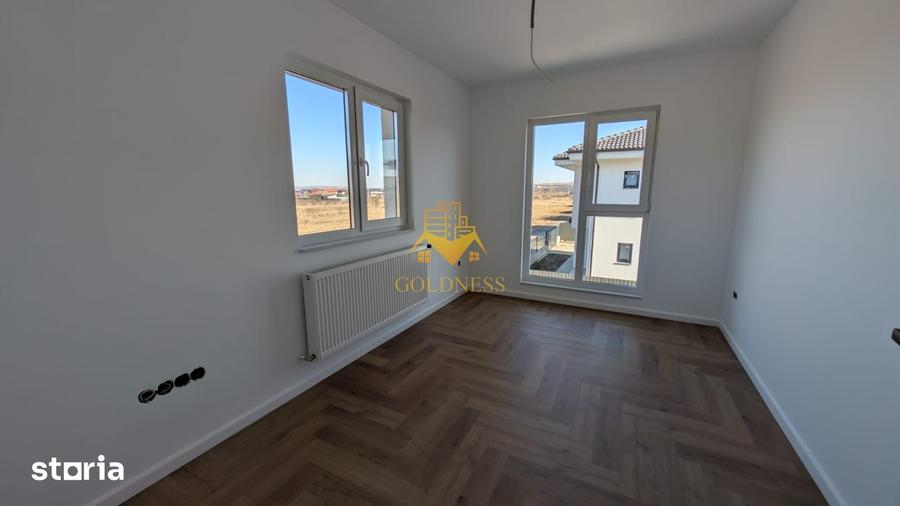 Casă cu 4 camere cu Teren 470 Mp în Jucu