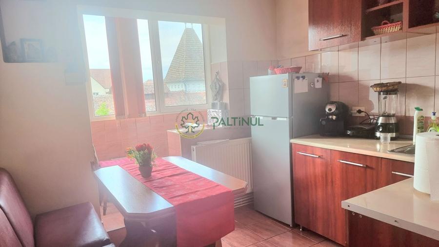 Apartament cu 2 camere decomandat, mobilat în Trei Stejari