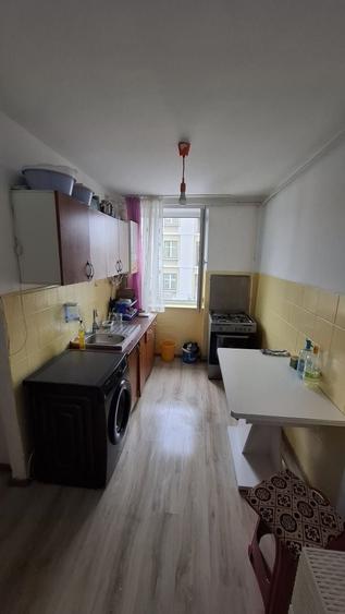Apartament cu 2 camere decomandat în Exterior Vest