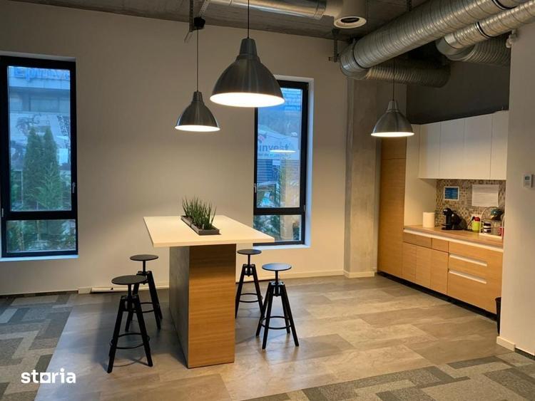 Spațiu comercial, de 1,250 mp, în Florești