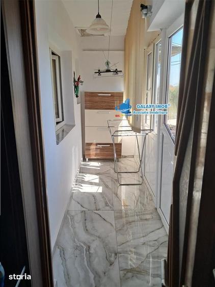 Apartament cu 3 camere decomandat, mobilat în Bradu