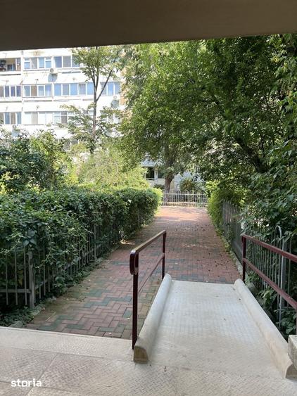 Apartament cu 3 camere în Titan