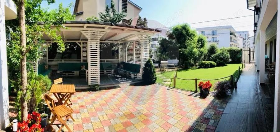 Casă cu 21 camere cu Teren 500 Mp în Nord