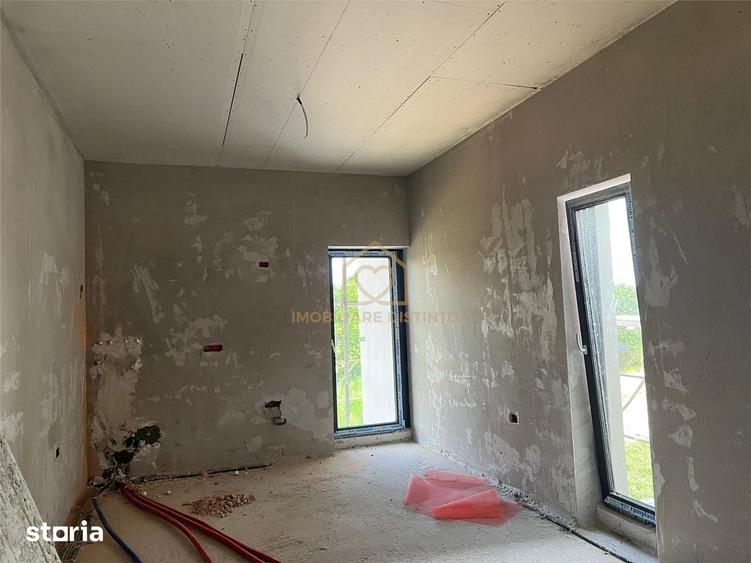 OPORTUNITATE! Casa cu 11 camere si 12 ari de teren - 1