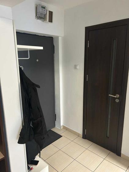 Apartament cu 3 camere decomandat în Veteranilor