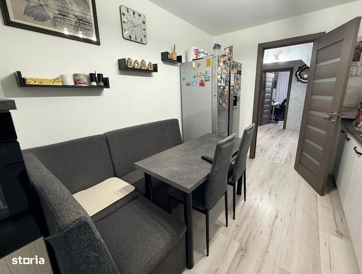 Apartament cu 4 camere decomandat în Central