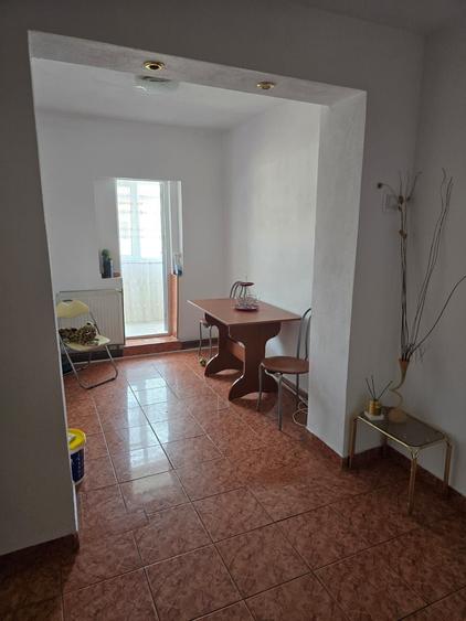 Apartament de vanzare - 1