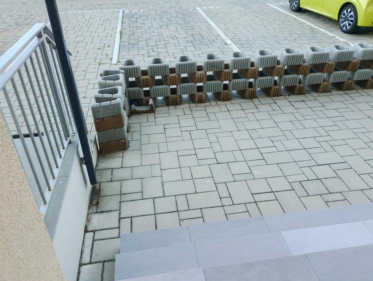 Apartament cu 2 camere decomandat în Torontalului
