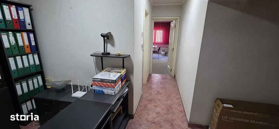 Spațiu comercial, de 85 mp, în Decebal