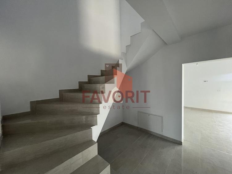 Duplex cu 5 camere cu Canalizare în Chișoda