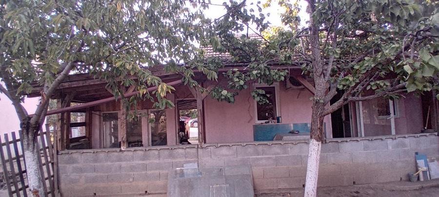 Casă cu 3 camere în Gării