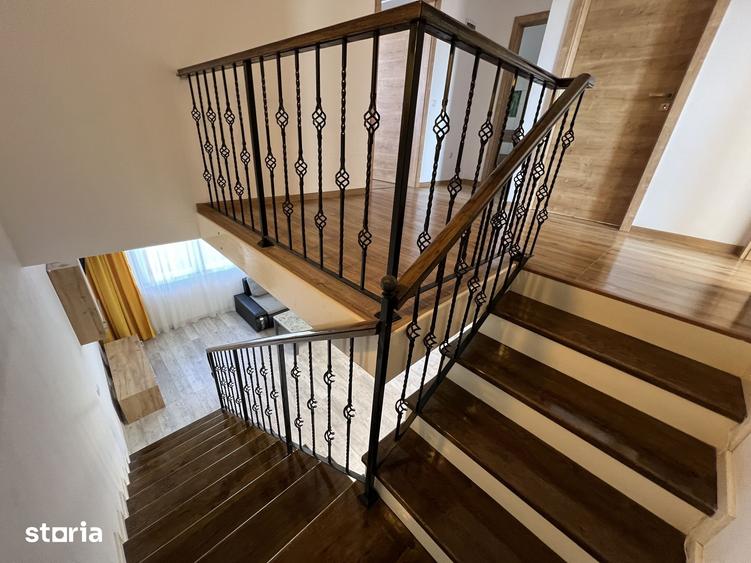 Casă cu 4 camere decomandat cu Teren 250 Mp în Țiglari