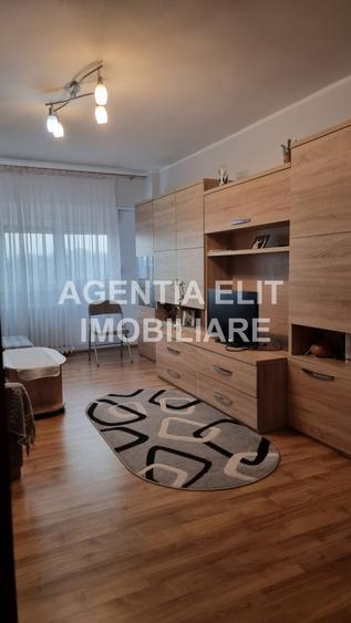 Apartament 4 camere, zona Stadion - 3
