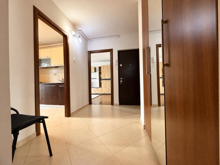 Apartament cu 2 camere decomandat în Soarelui