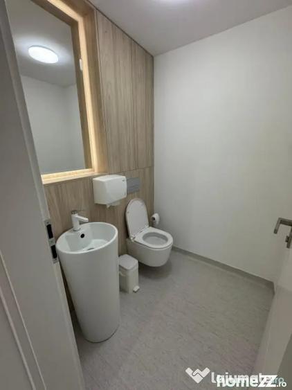 Spațiu comercial, de 15 mp, în 1 Mai