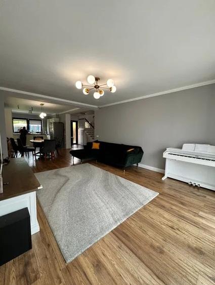 Duplex cu 5 camere cu Canalizare în Feleacu